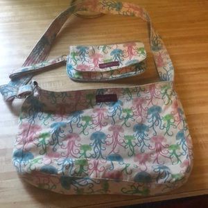 Bungalow 360 crossbody bag and wrist wallet